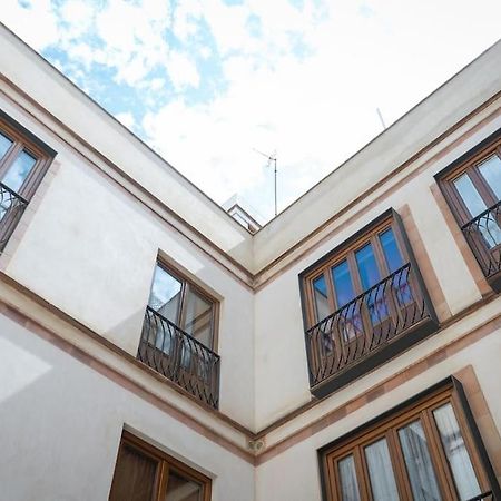 Apartamento Nuevo Junto A La Catedral De Sevilla Bagian luar foto